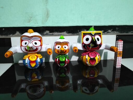 Jagannath & siblings 6 inches murti by justkaling.com